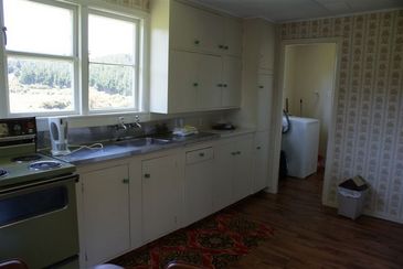 Kitchen and Laundry Facilities
